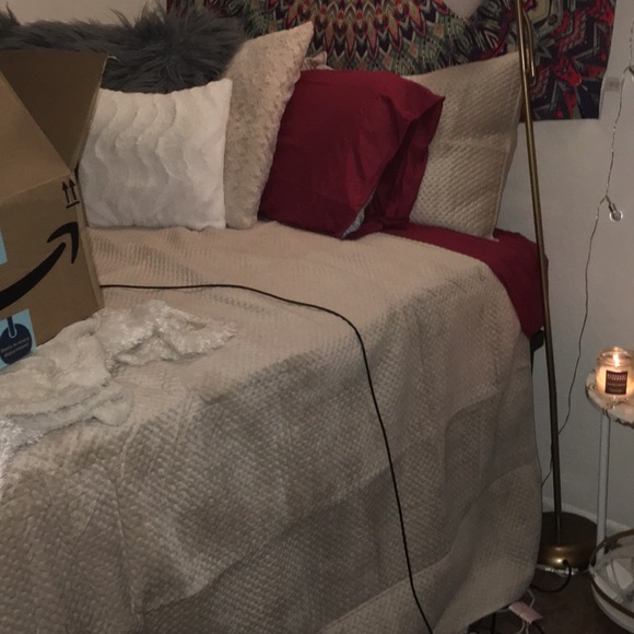 Bedding Super Soft Quilt Set Poshmark